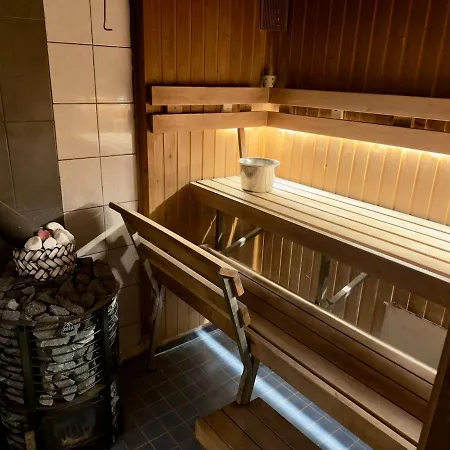 Cozy In With Sauna Loma-asunnot